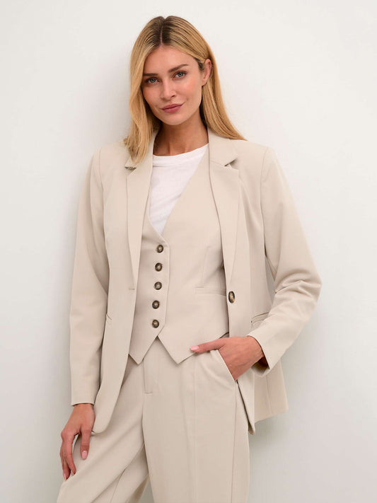 KAFFE Sakura Waistcoat in Feather Grey