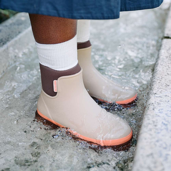Merry People Tully Ankle Wellies in Taupe & Apricot