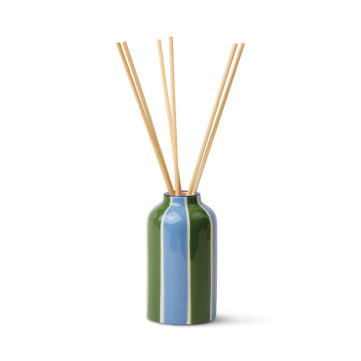 A Dopo Peacock Ceramic Diffuser - Misted Lime 4fl.oz / 118ml