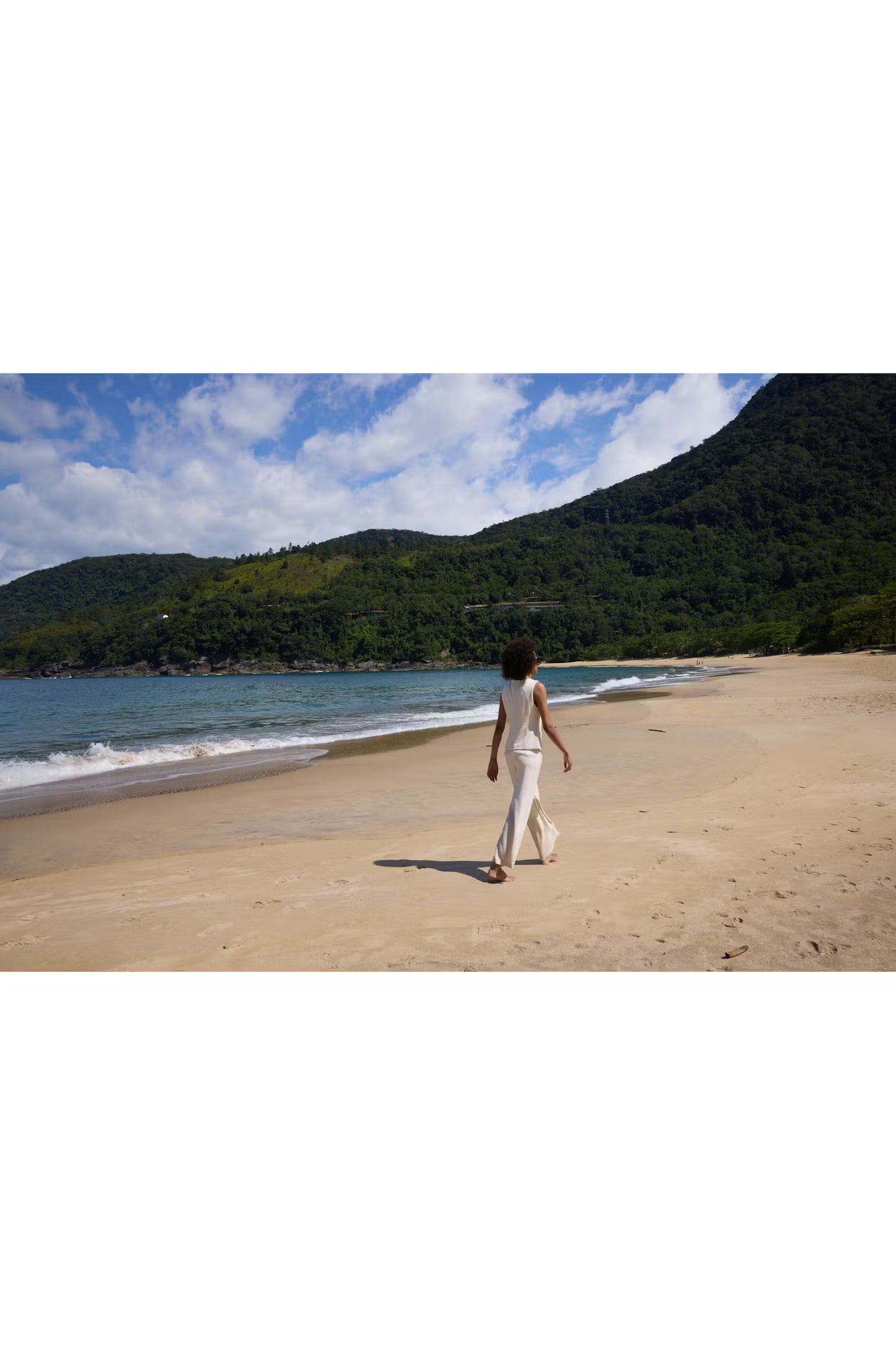 ICHI Kate Cropped Trousers in Almond Milk