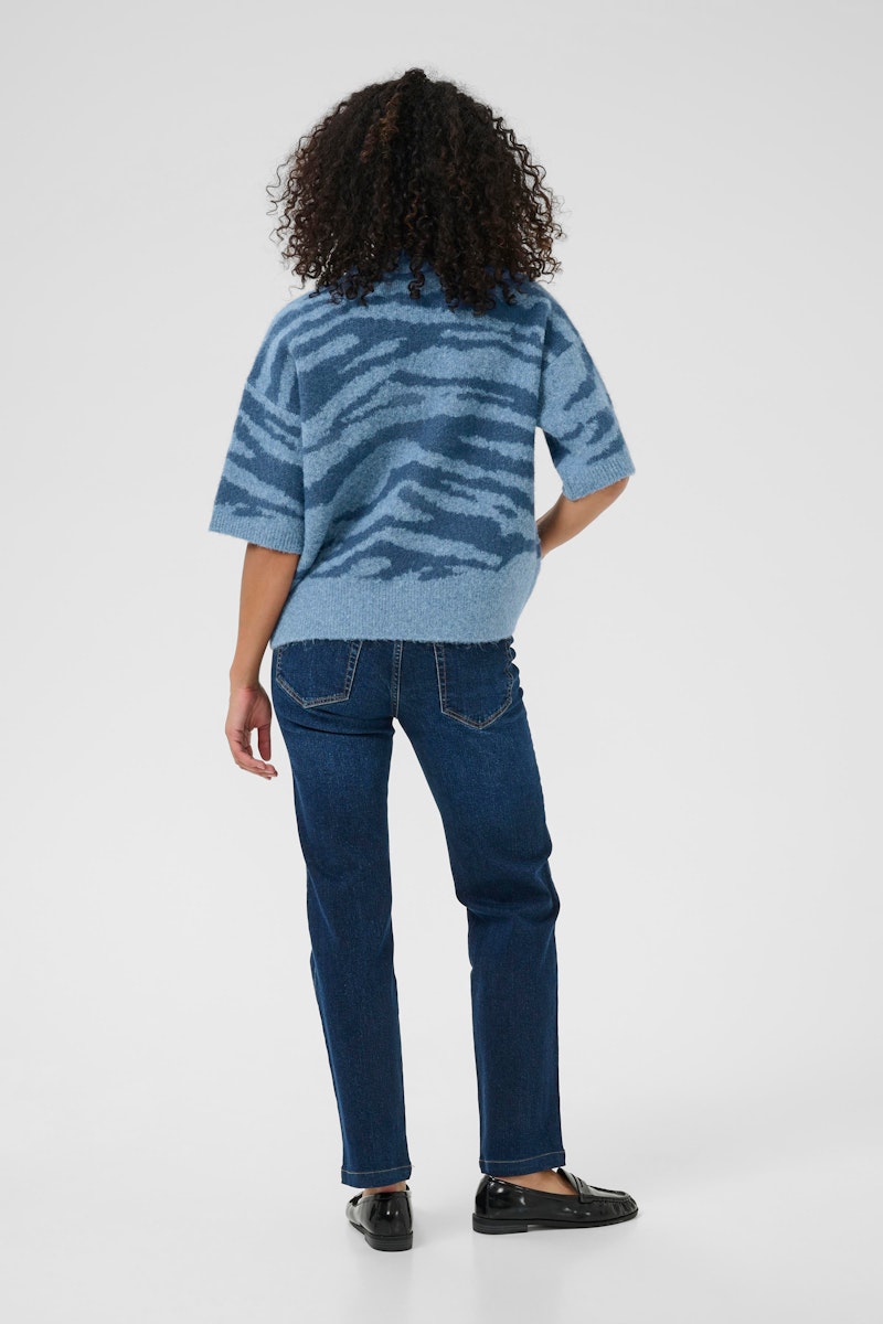 KAFFE Sandra Pullover in Windward Blue/Bering Sea Animal