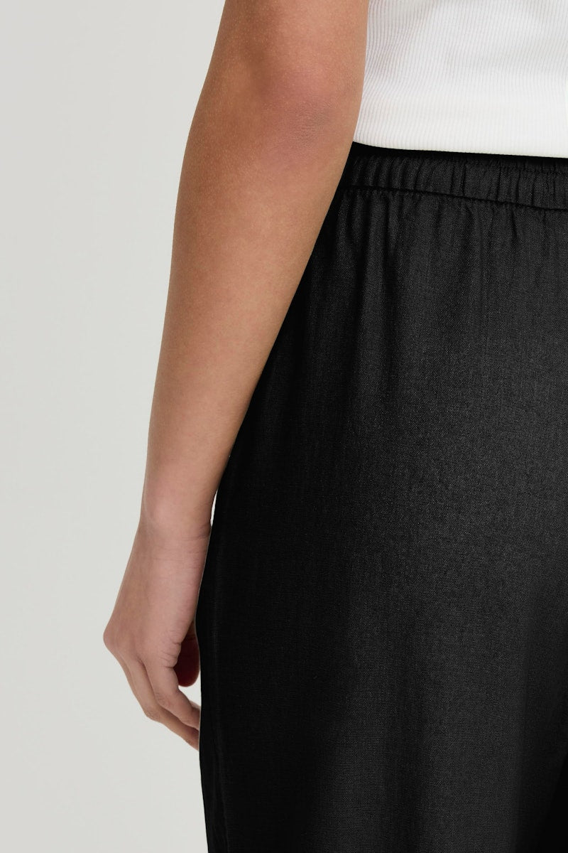 ICHI Linno Barrel Pant in Black