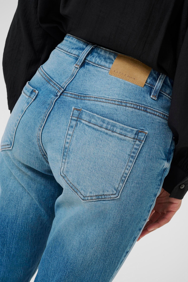 Kaffe Maris Reg Fit Jeans in Vintage Blue