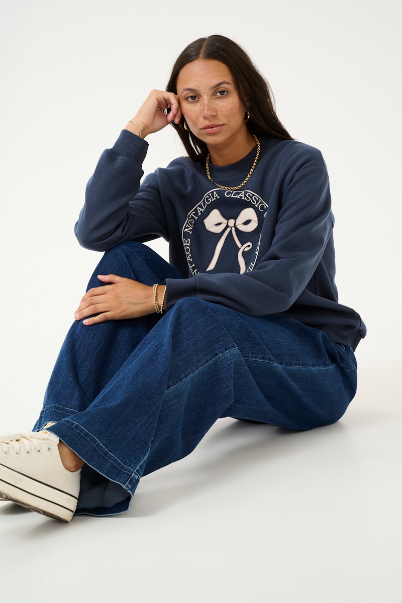 Fransa Ellen Sweatshirt in Midnight Marine