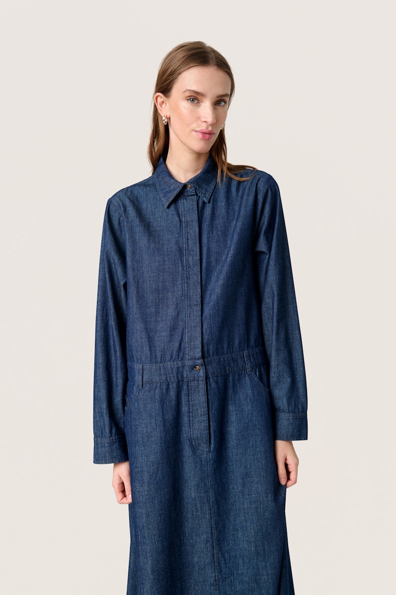 Soaked in Luxury Chamy Shirt Dress in Dark Blue Denim