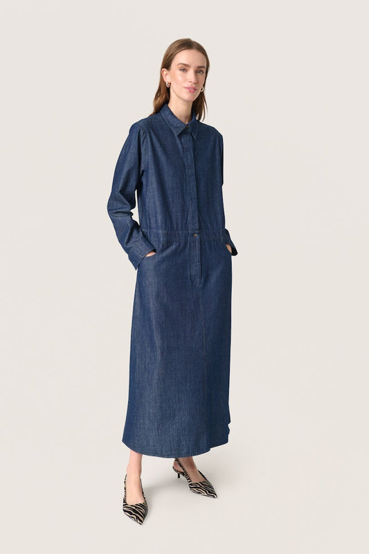 Soaked in Luxury Chamy Shirt Dress in Dark Blue Denim