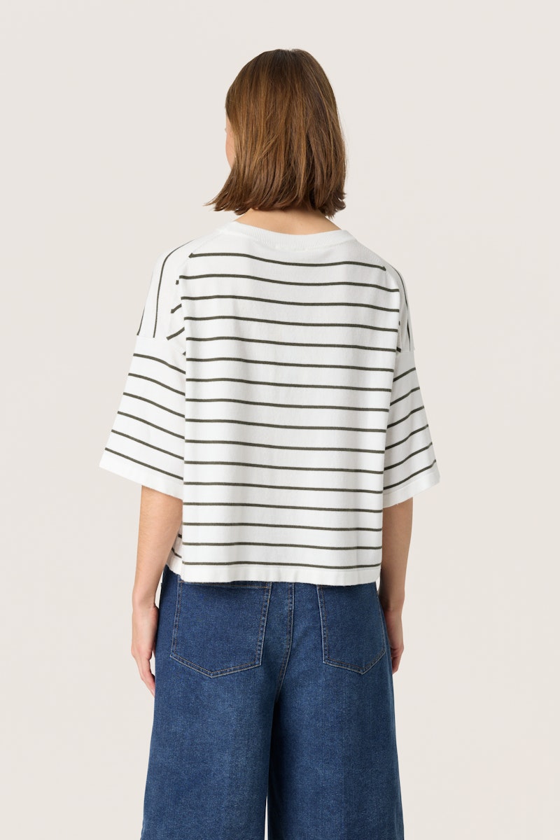 Soaked in Luxury Spina Boxy Pullover in White with Grape Leaf Stripe