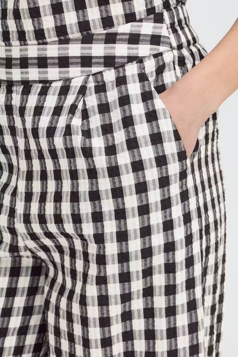 ICHI Karra Barrel Pant in Black & White Gingham
