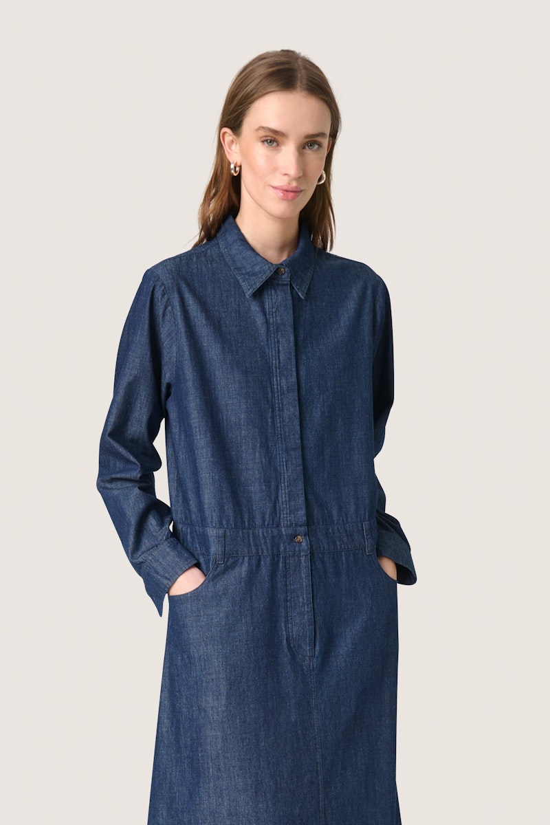 Soaked in Luxury Chamy Shirt Dress in Dark Blue Denim