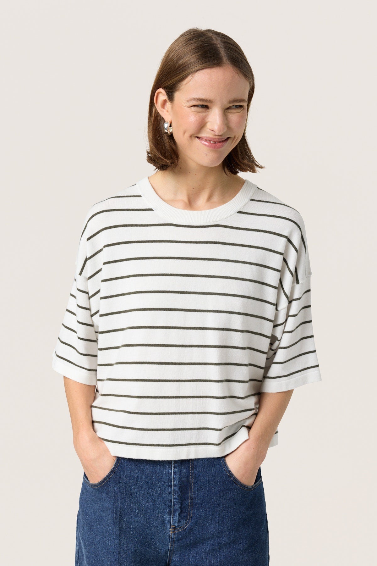 Soaked in Luxury Spina Boxy Pullover in White with Grape Leaf Stripe