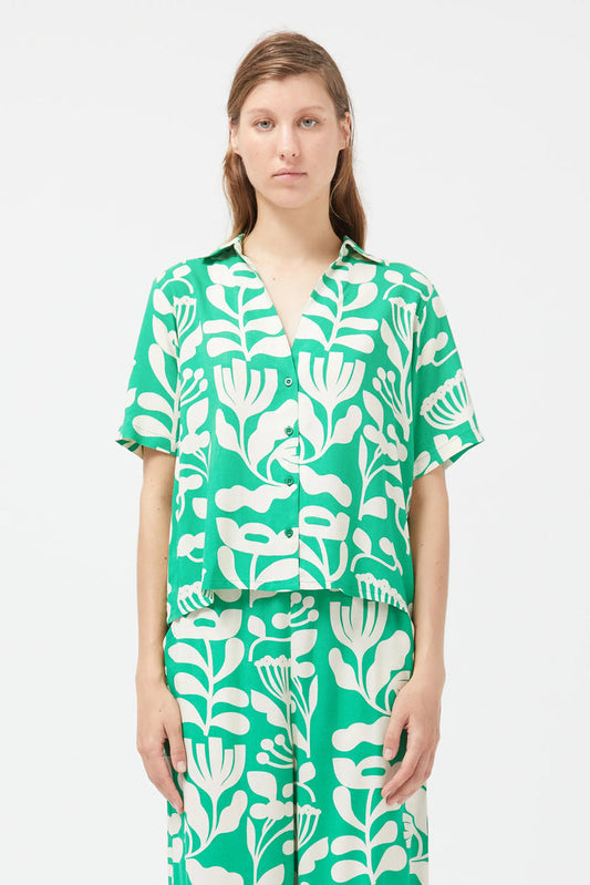 Compania Fantastica Green Floral Print Shirt with a collar and a low 'V'