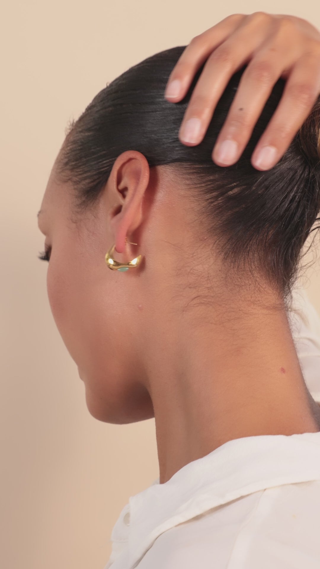 Vurchoo Jewellery Celeste Crescent Aventurine Hoop Gold