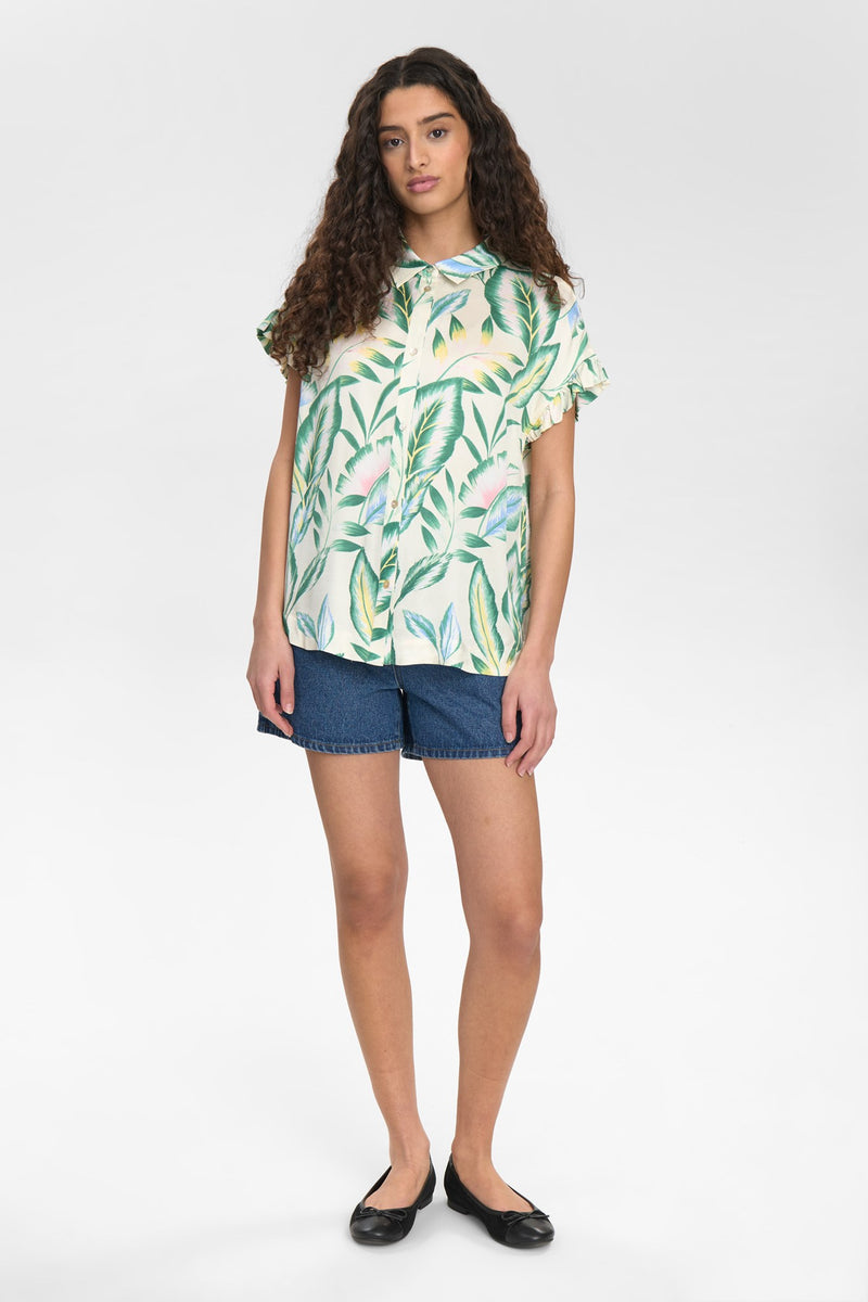 Numph Gwenna Shirt in Pristine Print