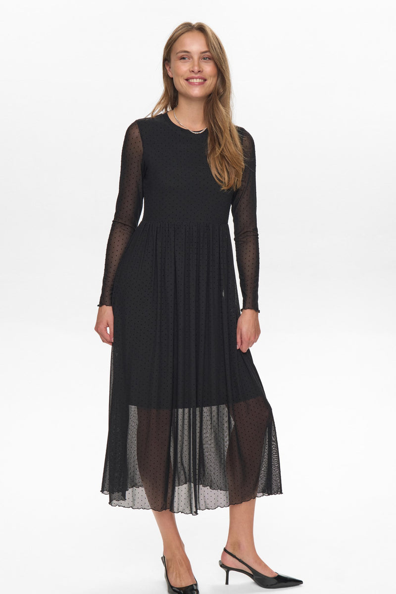 Numph Jinnie Dress in Caviar
