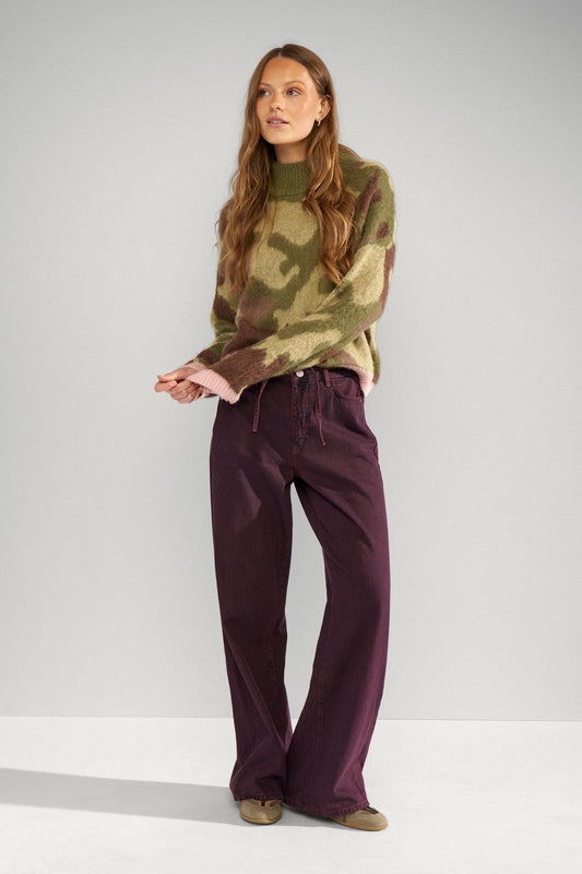 Numph Camu pullover in Calla Green