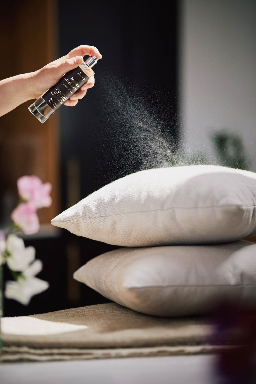 Aery Indian Sandalwood Room Mist