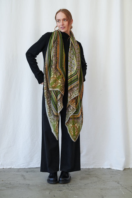 One Hundred Star Amulet Green Scarf