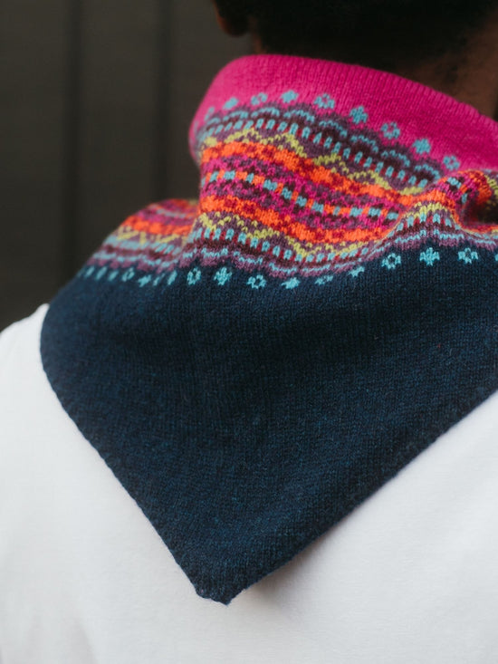 Eribe Merino Wool Neckerchief in Navy & Pink Fairisle
