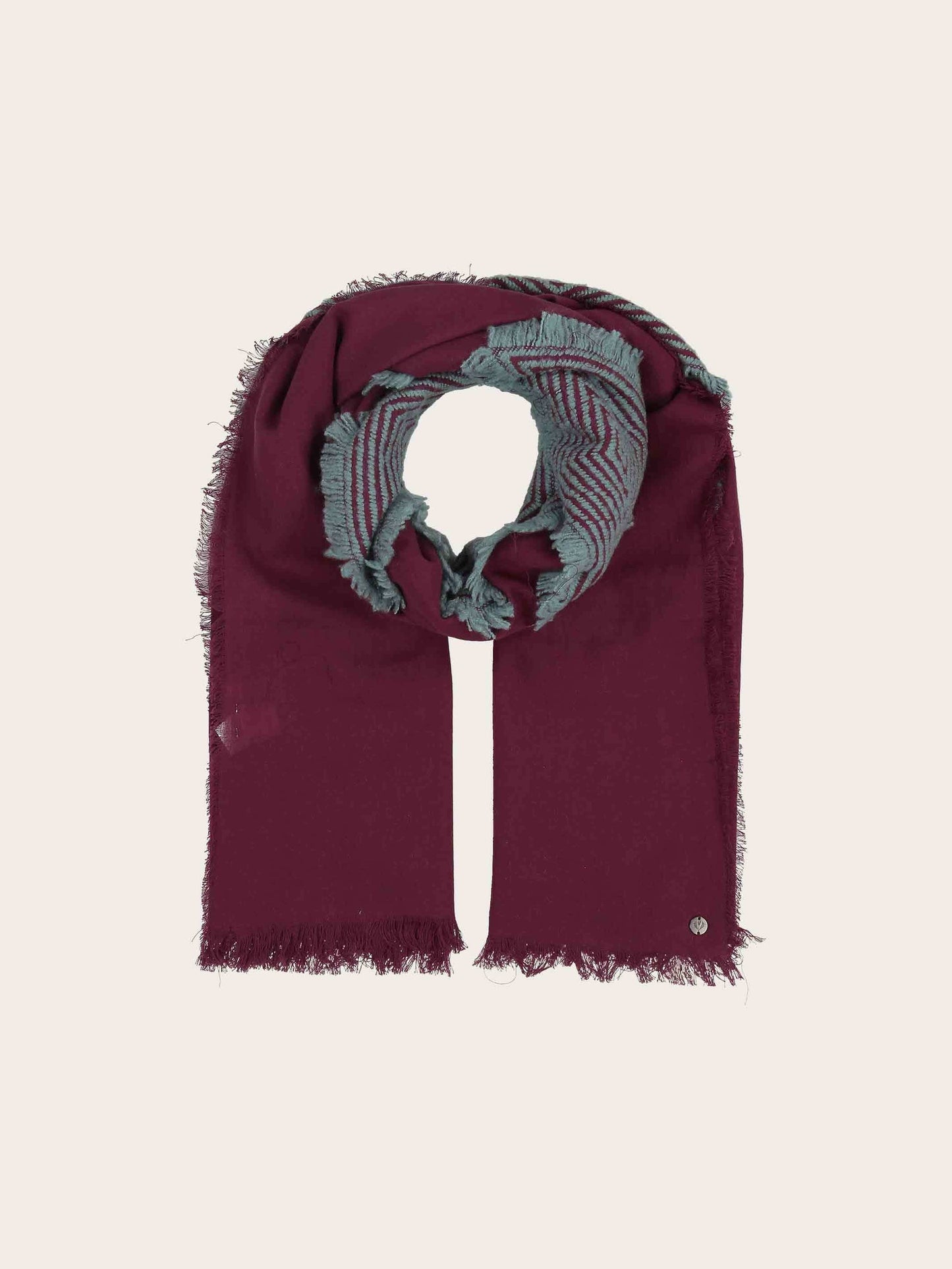 Frass Sustainability Edition - Fil Coupé stole with geometric pattern