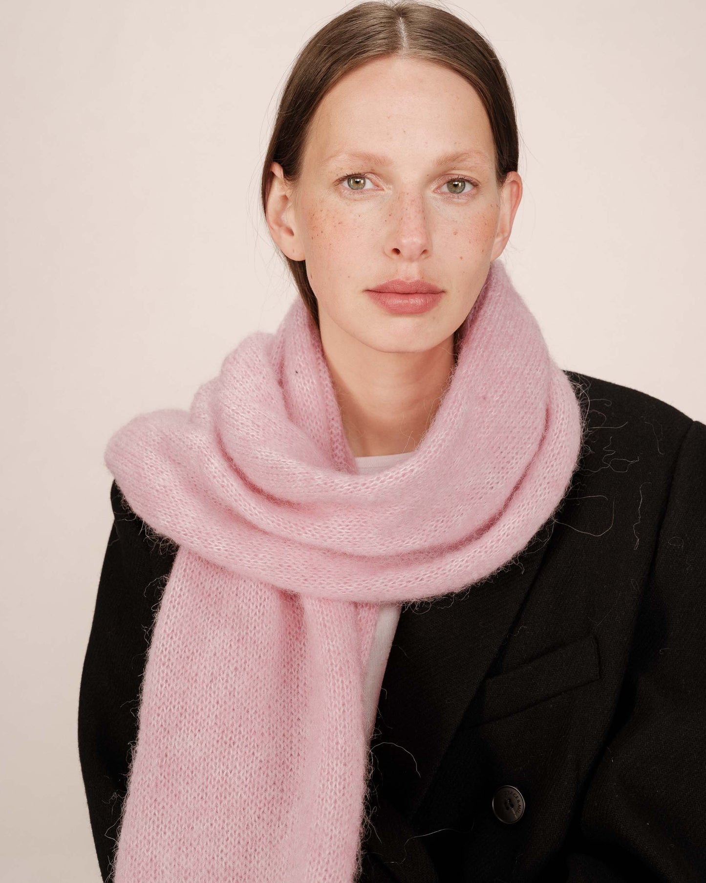 Grace & Mila Saldana Scarf in Cristal Rose