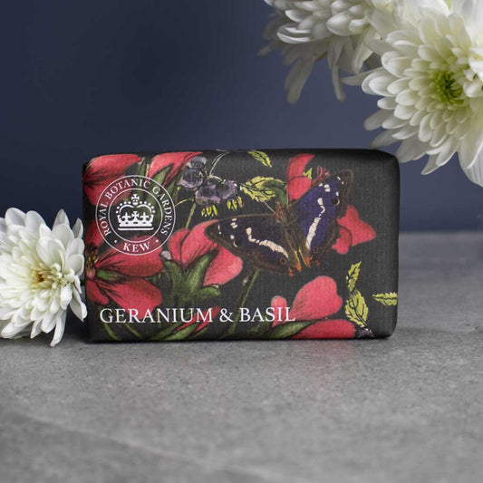 The English Soap Company - Geranium and Basil Soap