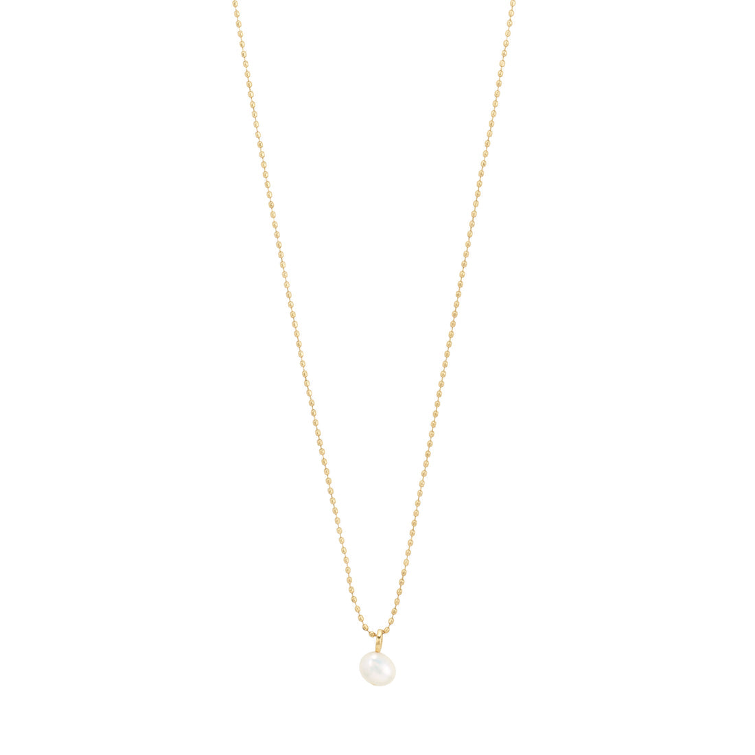 Pilgrim HADLEY necklace gold-plated. Gold necklace with a single pearl pendant on a white background