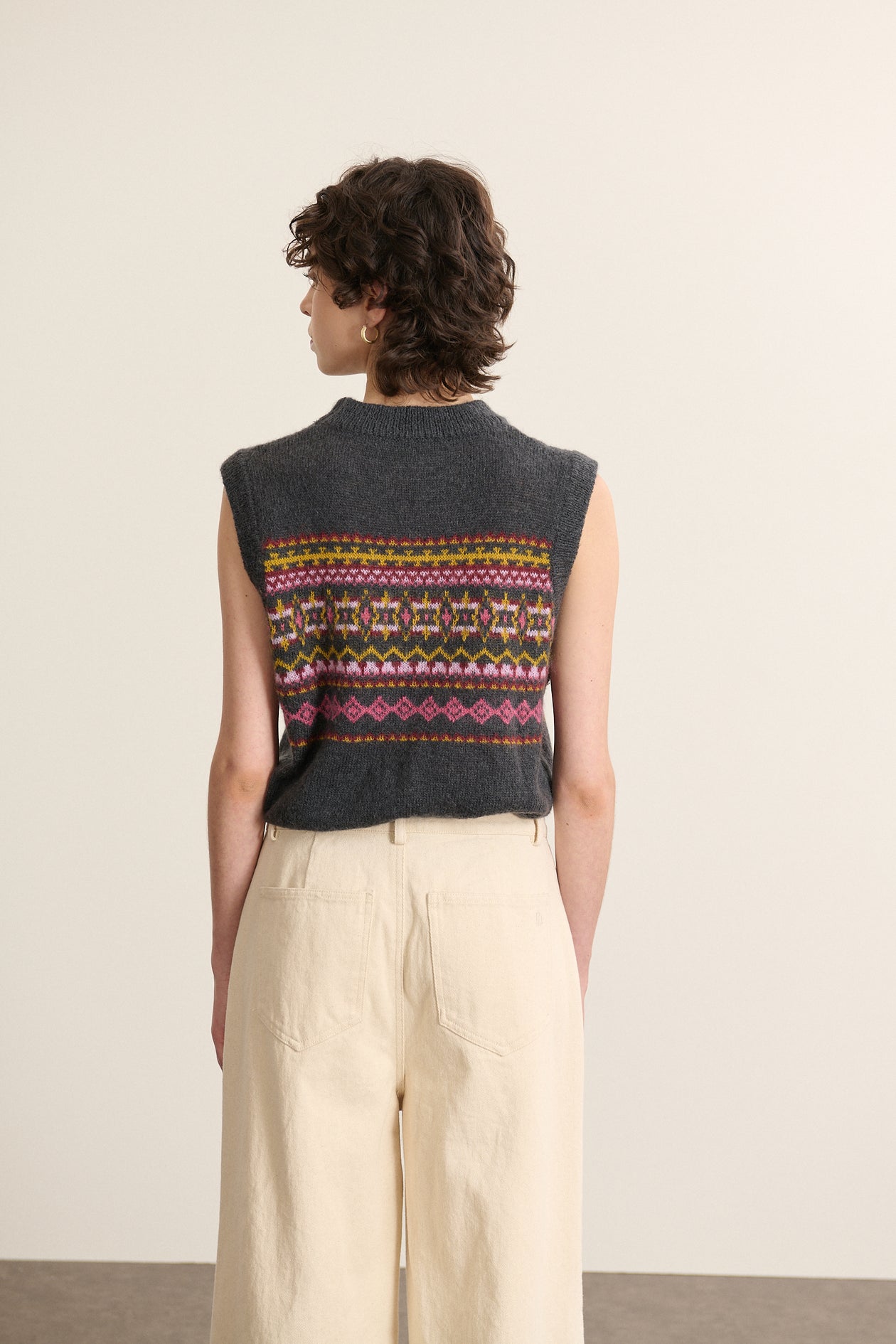 Garance Paris Bibi Sleeveless Sweater in Anthracite