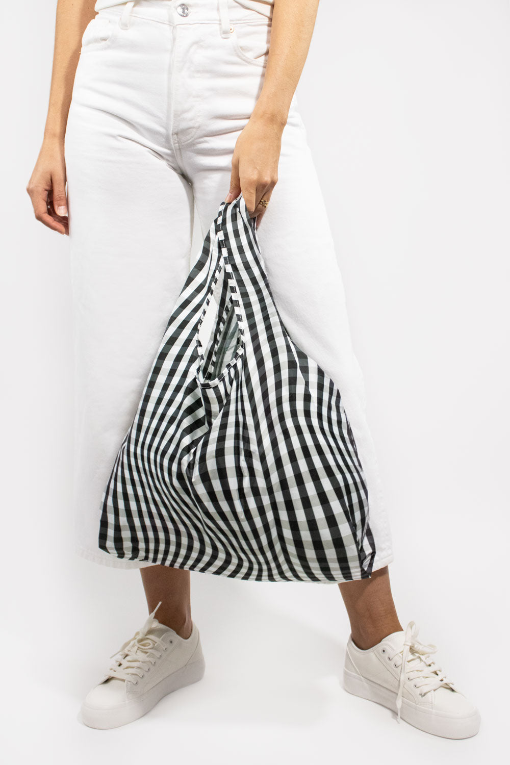 Kind Bag Distorted Gingham Medium Reusable Bag