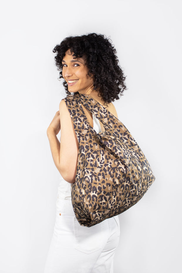 Kind Bag Leopard Medium Reusable Bag