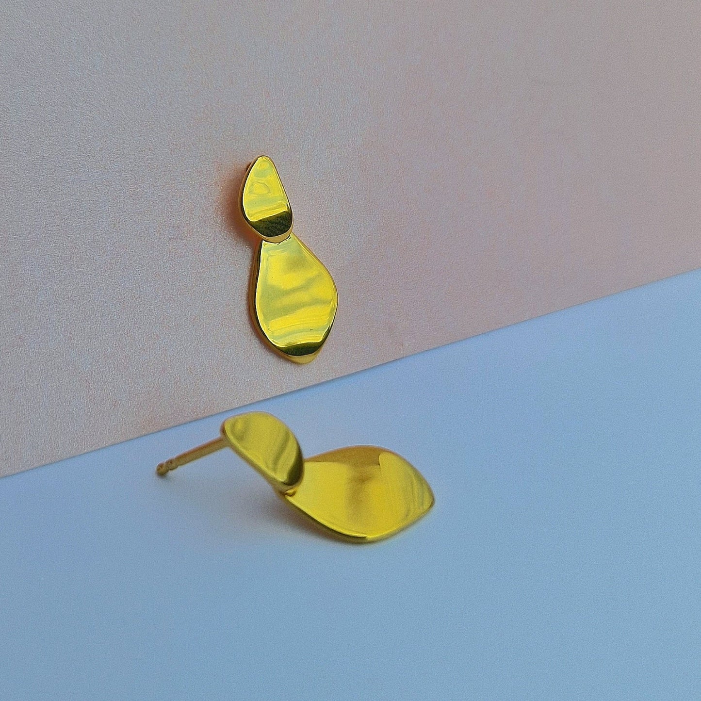 Vurchoo Jewellery Pebble Link Studs Gold