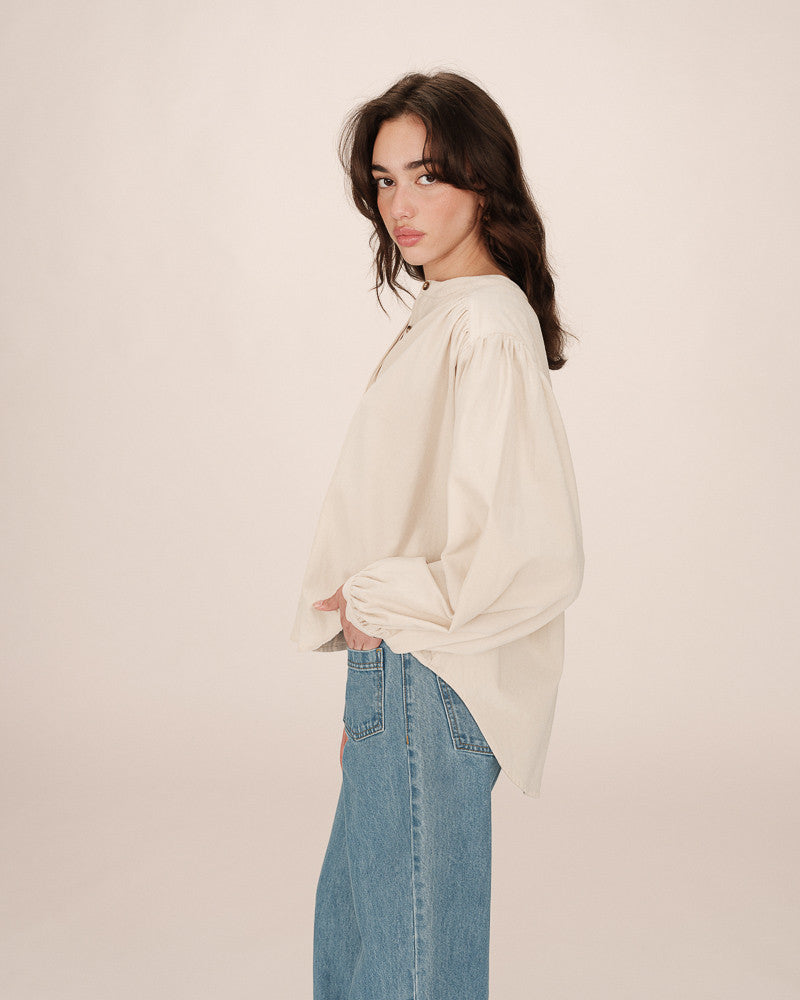 Grace & Mila Suri Blouse in Ecru
