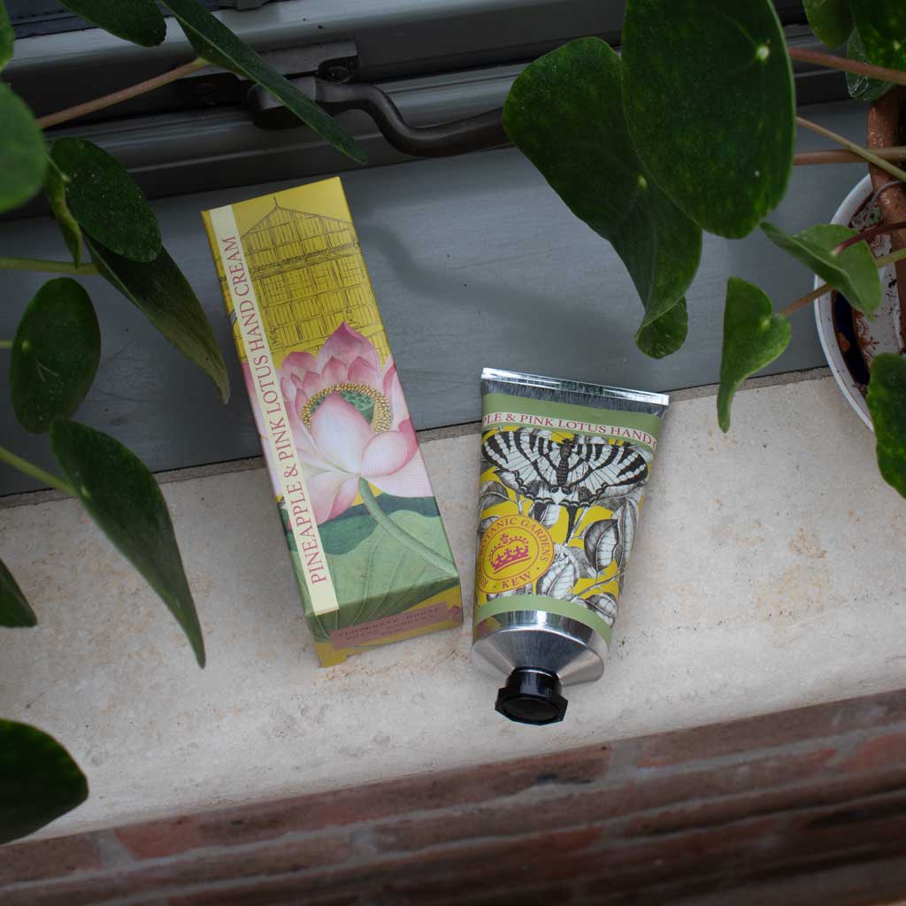 The English Soap Company - Kew Gardens Pineapple and Pink Lotus Hand Cream