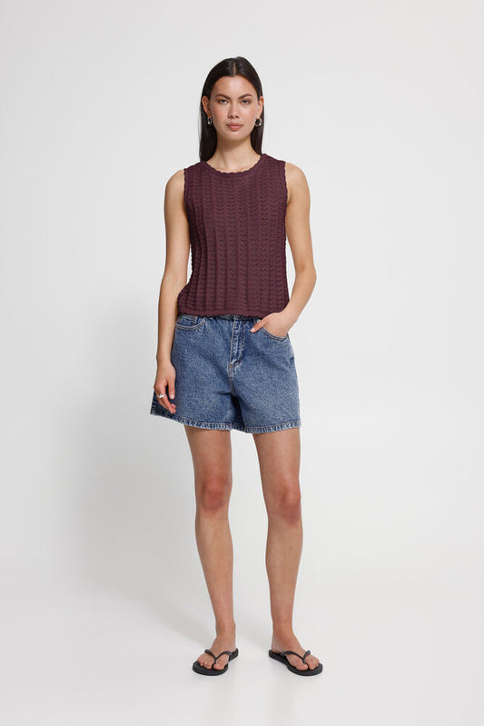 ICHI Dosia Waistcoat in Vineyard Wine