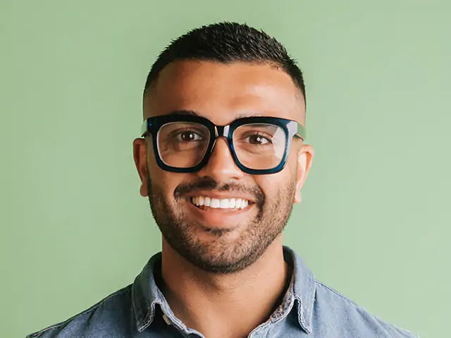 Goodlookers Reading Glasses 'Jamie' Transparent Blue