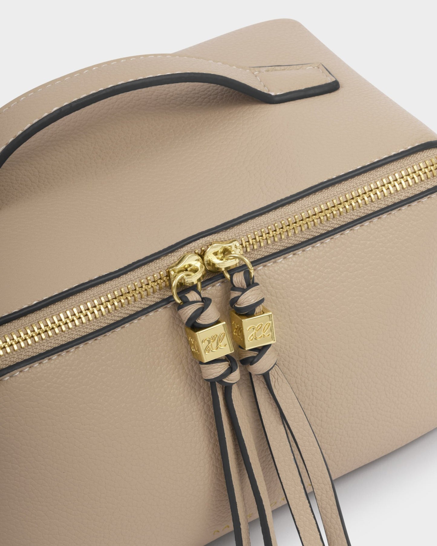 Katie Loxton Soho Medium Make Up/ Wash Bag in Light Taupe