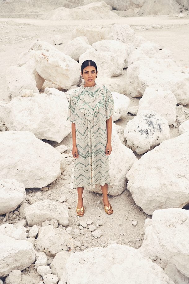 Soaked in Luxury Krista Dress in Sandshell Zig Zag