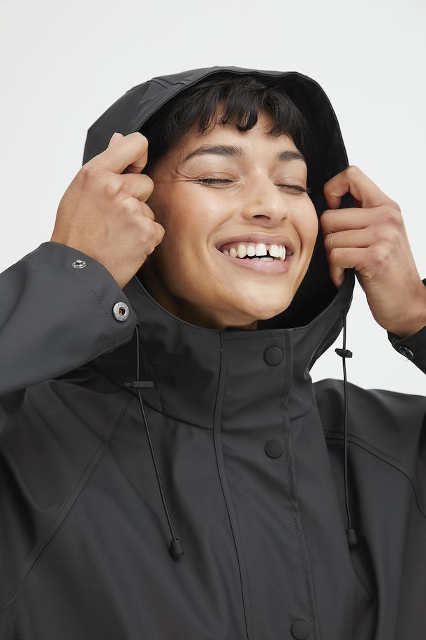 Ichi Tazi Black Raincoat