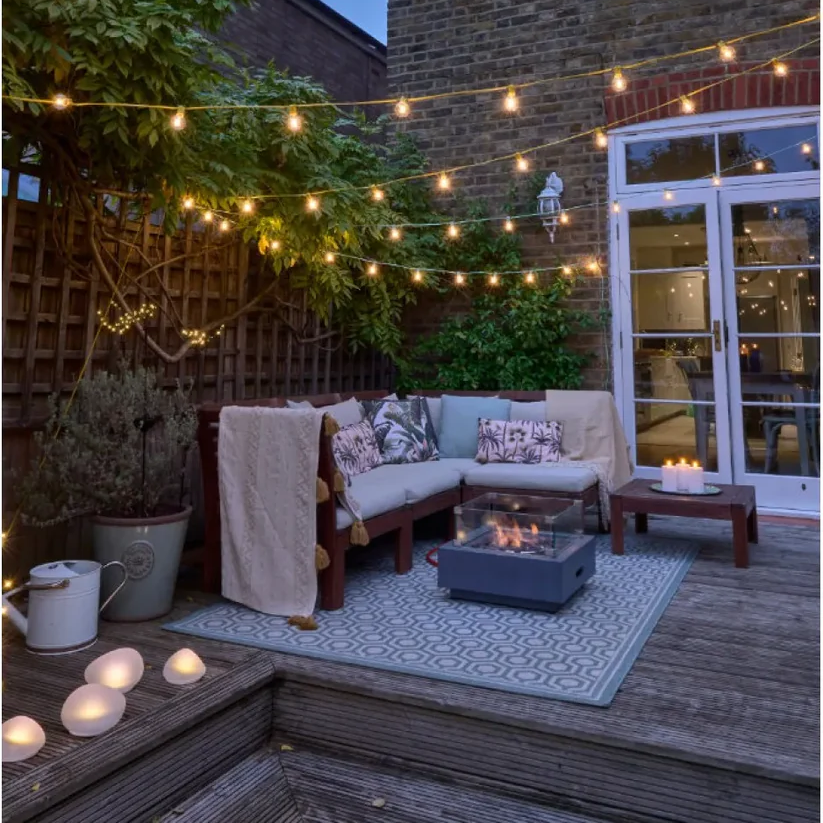 Outdoor festoon lighting by Lifestyle London