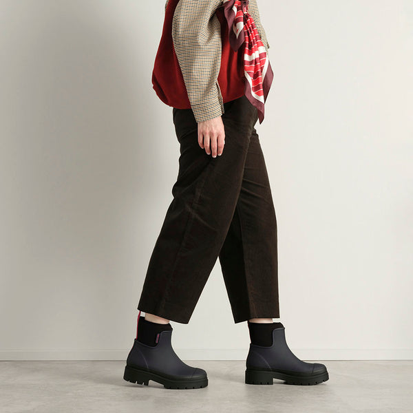 Merry People Tully Ankle Wellies in Midnight & Magenta