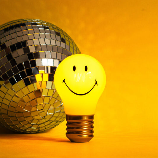 Cordless Smiley Lightbulb