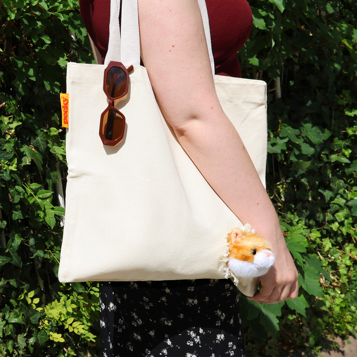 Peeky Cat Tote