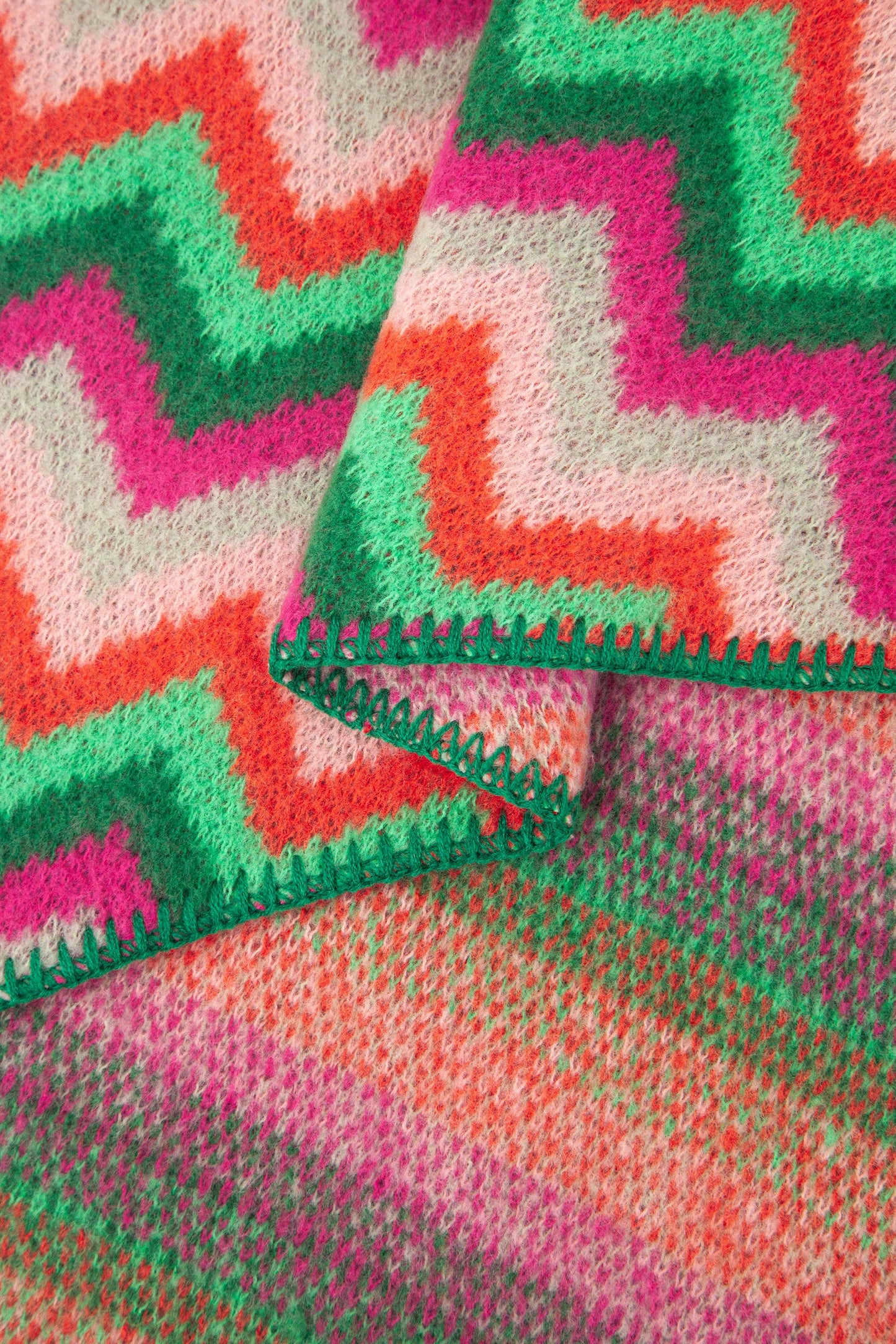 Miss Shorthair Honor Heavyweight Scarf in Green/Fuchsia, Zig Zag