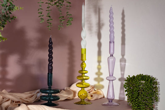 Mægan Taper holder - Lilac coloured glass