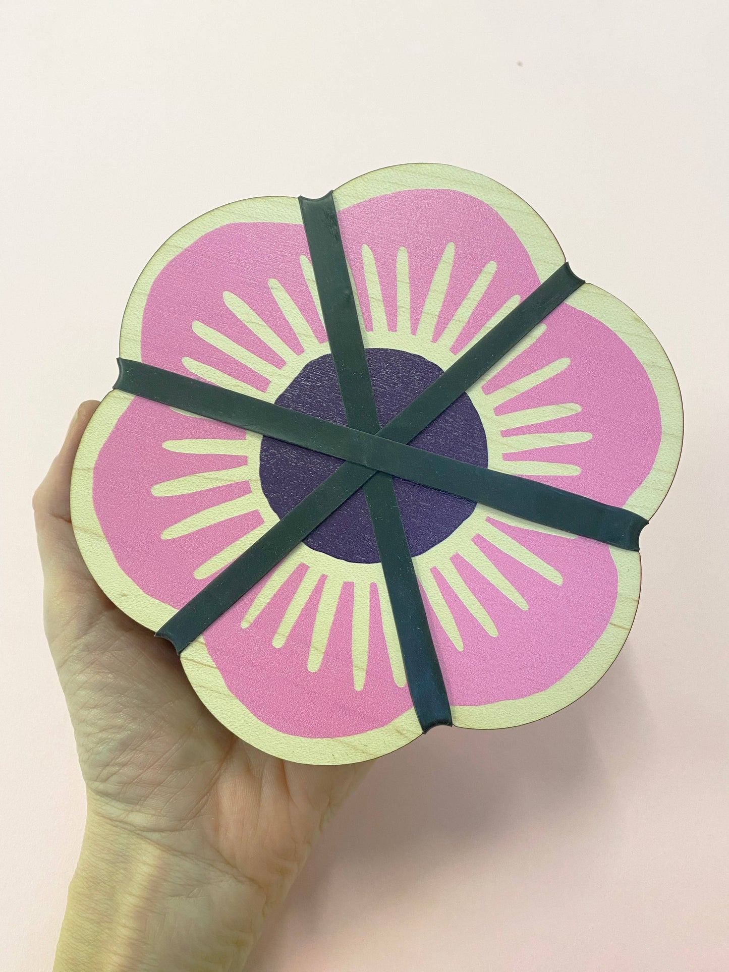 Studio Wald Flower Shaped Press - Pinks