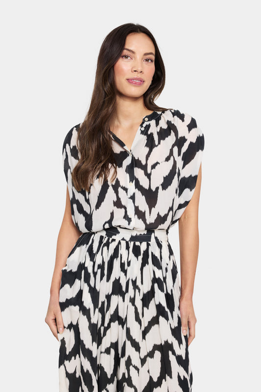 Soaked in Luxury Kelsie Shirt in Monochrome Strokes