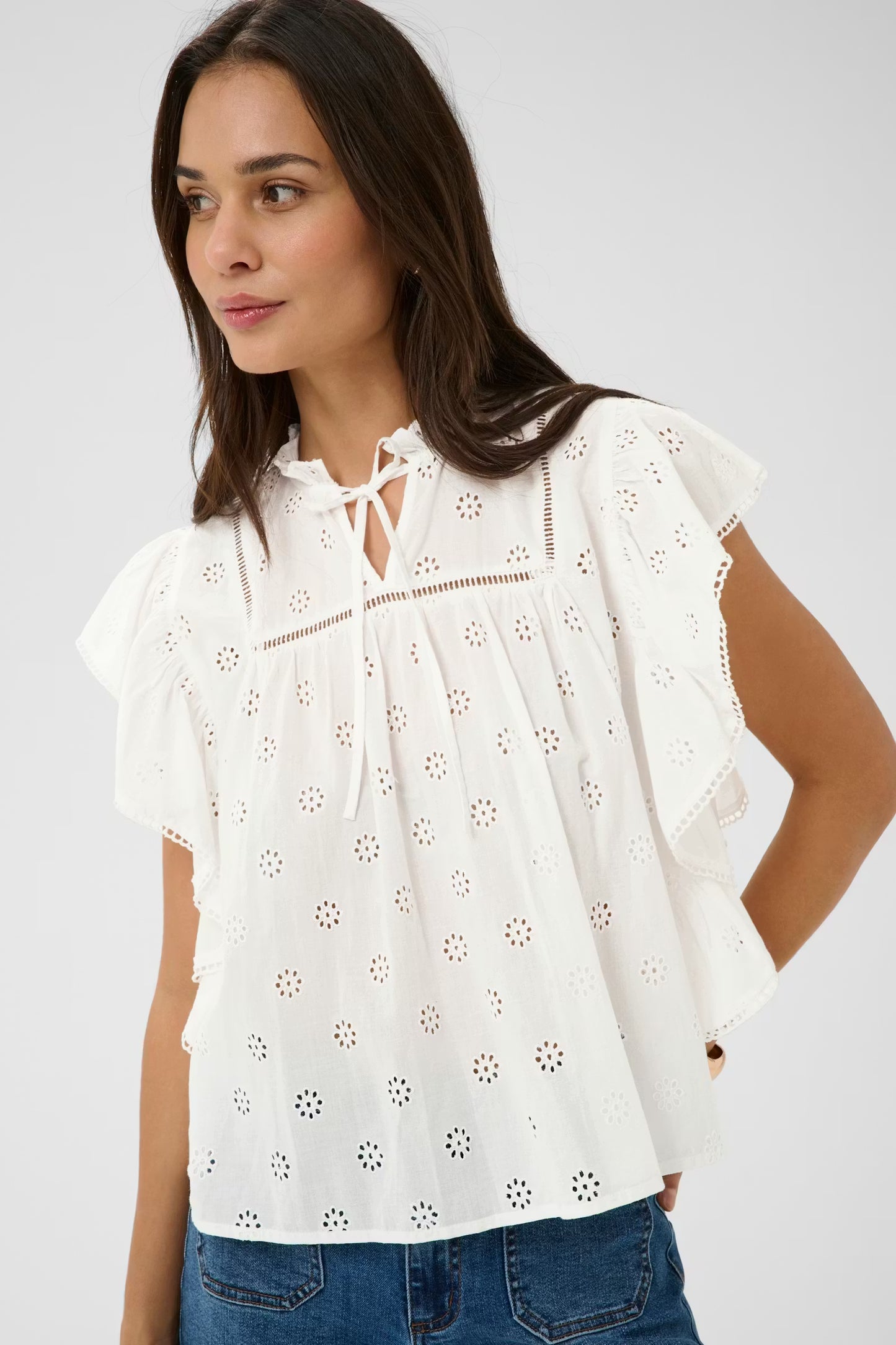 KAFFE Fiona Frill Top in Chalk