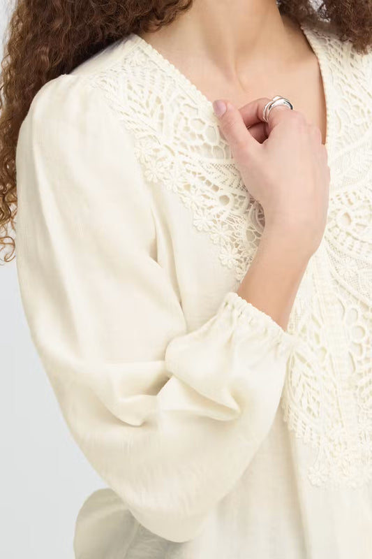 Fransa Blondie Shirt in Whisper White