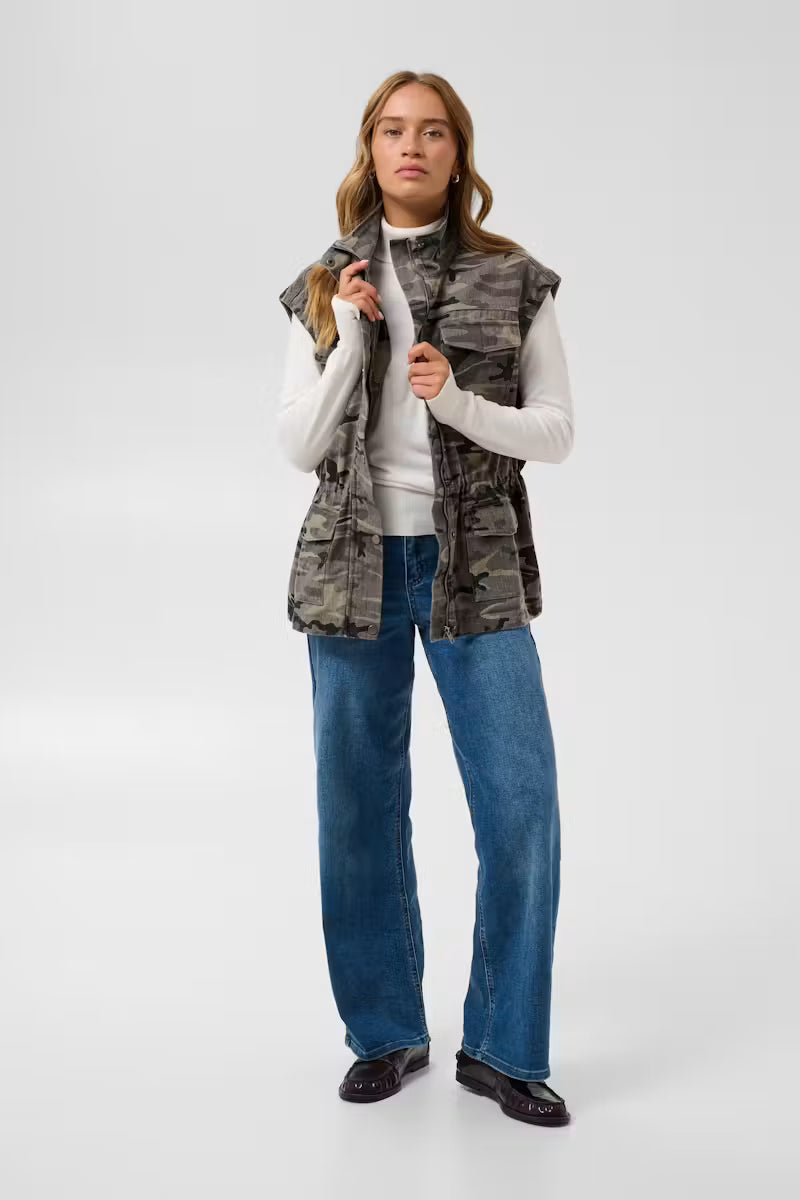 Kaffe Lilana Warm Waistcoat in Camo