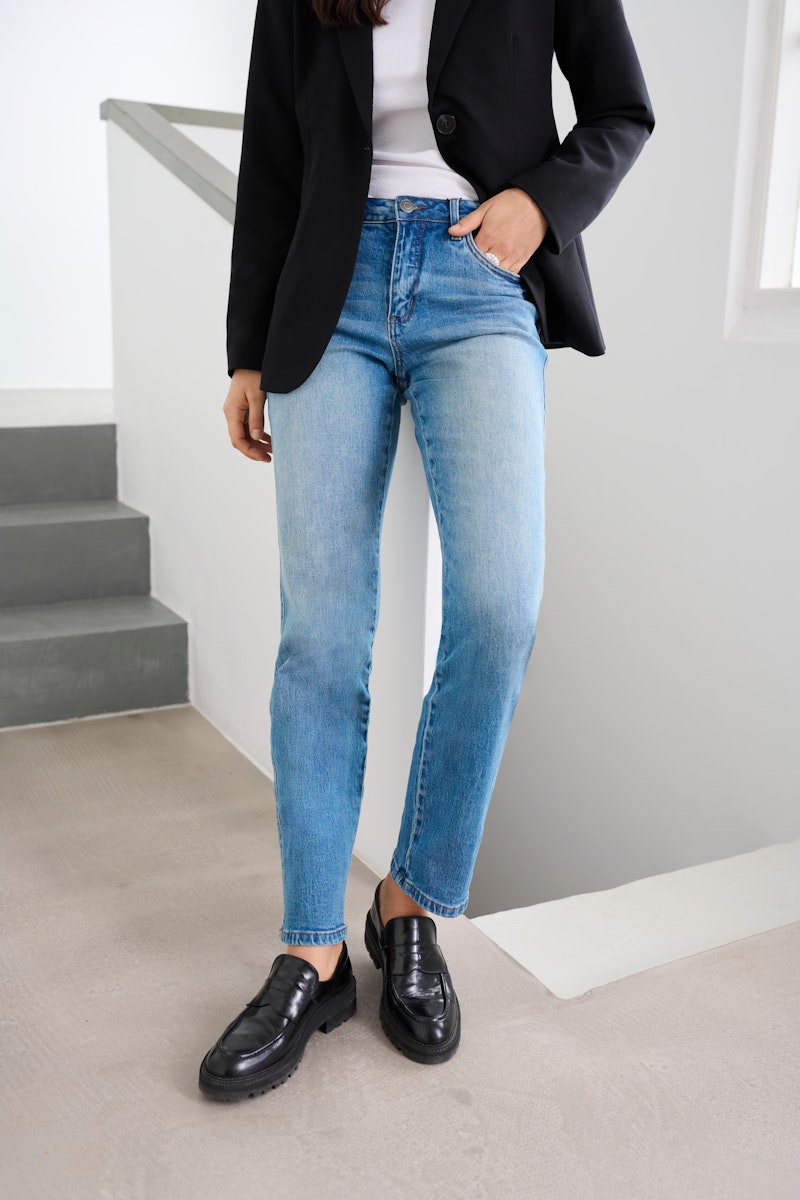 Kaffe Maris Reg Fit Jeans in Vintage Blue