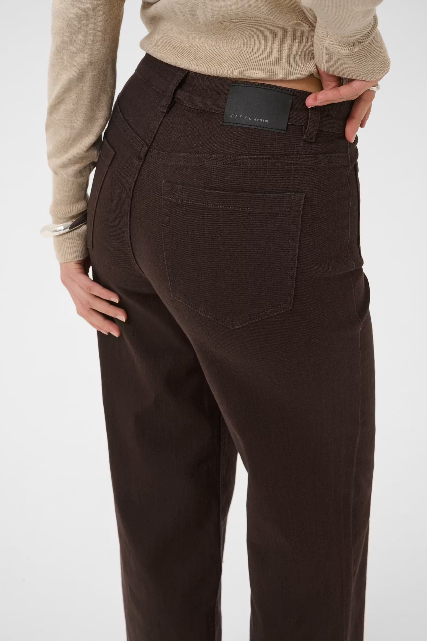 Kaffe Brook Cropped High Waisted Jeans in Coffee Bean